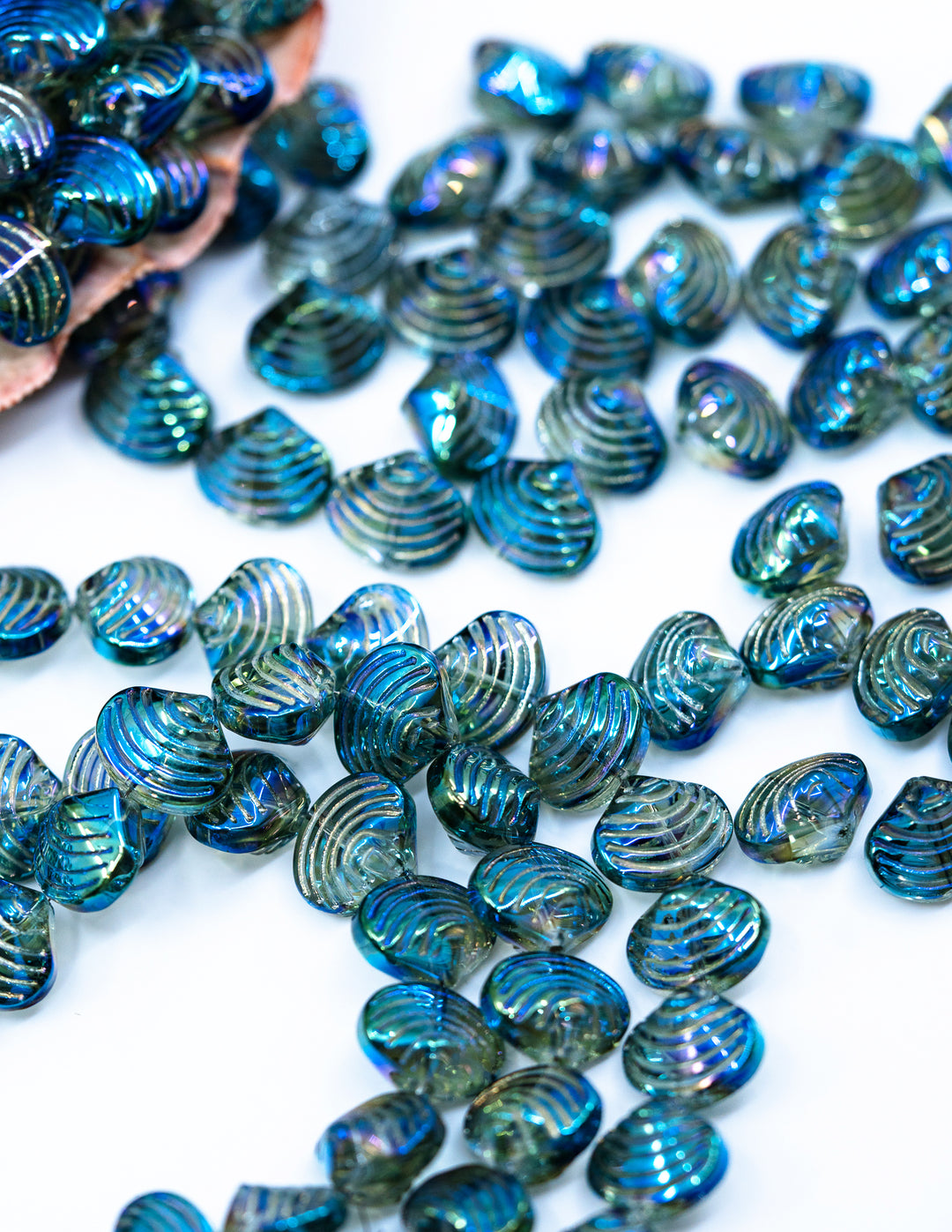 Aurora Borealis Blue and Purple, Electroplated Glass Clam Shell Beads, pack of 10 beads, Electroplated Seashell Beads for Jewelry Making, Sea Shell Charms, Shell Beads