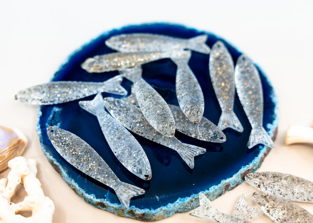 starlight-crystal-german-resin-fish-charm-48mm
