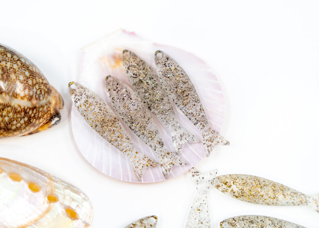 starlight-crystal-german-resin-fish-charm-48mm
