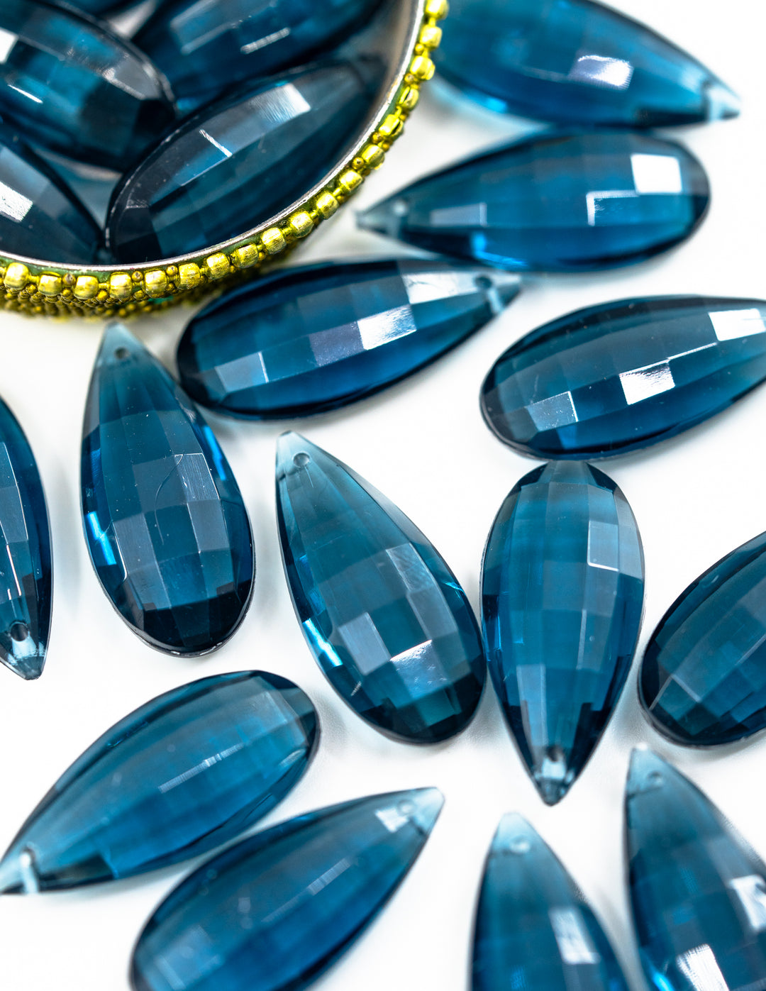 Deep Teal Blue: Vintage 1980s German Resin Teardrop Beads, Perspex, Lucite Beads, 29mm, Sold by each, Teardrop Beads for Jewelry Making, Earrings, Charms for Necklaces, Vintage Beads