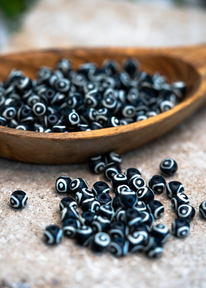Black Eyes on You: 7x8mm Round Bone Beads, 15 beads / Beads for Malas, Macrame, Yoga Jewelry, Bohemian and Tribal, Jewelry Supply