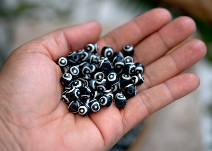 Black Eyes on You: 7x8mm Round Bone Beads, 15 beads / Beads for Malas, Macrame, Yoga Jewelry, Bohemian and Tribal, Jewelry Supply
