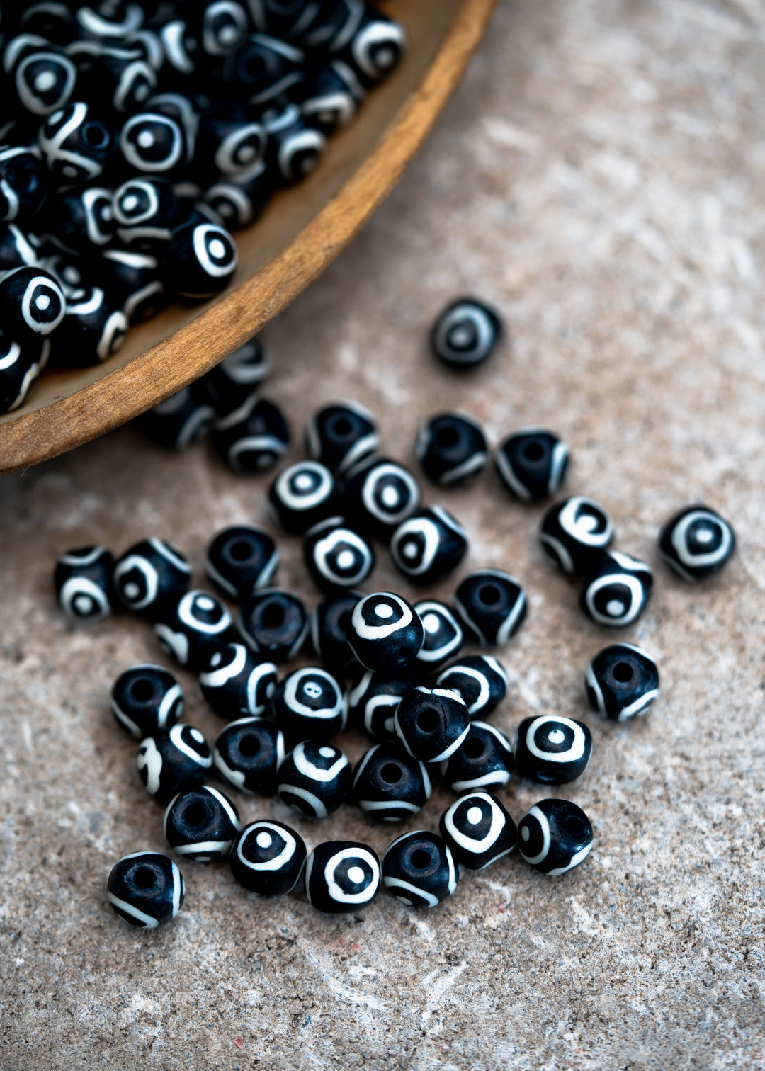 Black Eyes on You: 7x8mm Round Bone Beads, 15 beads / Beads for Malas, Macrame, Yoga Jewelry, Bohemian and Tribal, Jewelry Supply
