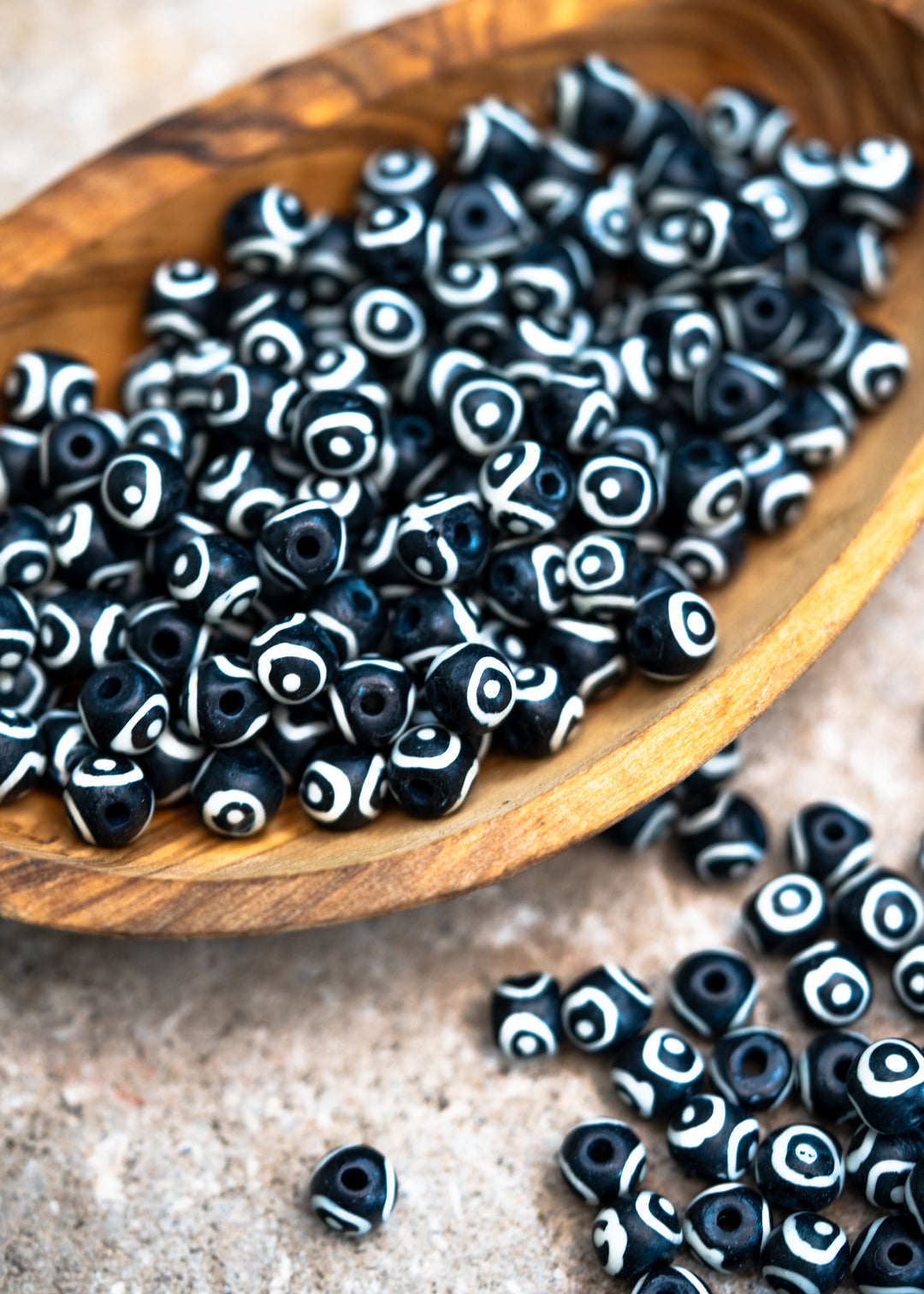 Black Eyes on You: 7x8mm Round Bone Beads, 15 beads / Beads for Malas, Macrame, Yoga Jewelry, Bohemian and Tribal, Jewelry Supply