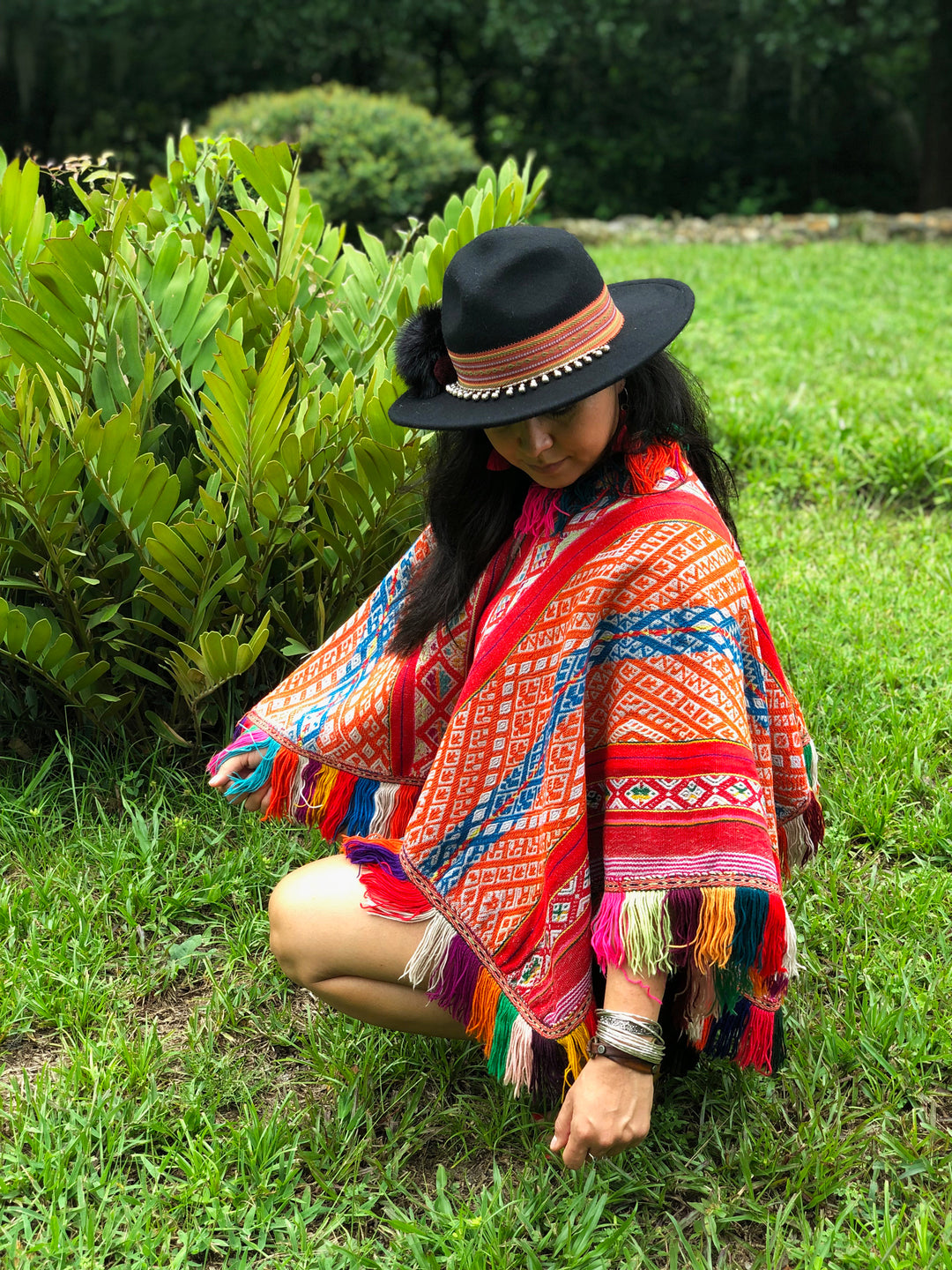 Fiesta: Authentic Vintage Peruvian Ceremonial Poncho – Handwoven Shaman Textile from Andes 