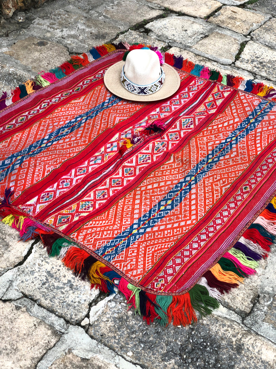 Fiesta: Authentic Vintage Peruvian Ceremonial Poncho – Handwoven Shaman Textile from Andes 
