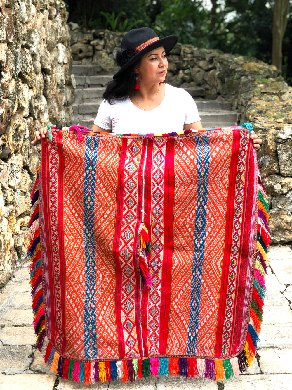 Fiesta: Authentic Vintage Peruvian Ceremonial Poncho – Handwoven Shaman Textile from Andes 