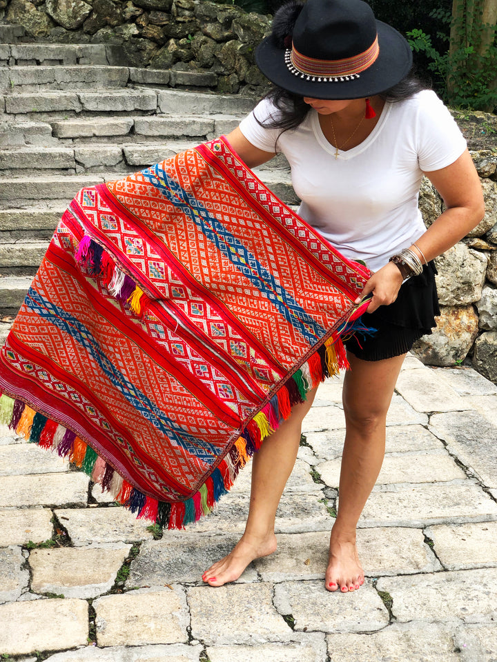 Fiesta: Authentic Vintage Peruvian Ceremonial Poncho – Handwoven Shaman Textile from Andes 