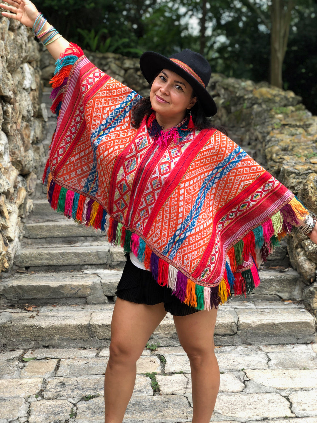 Fiesta: Authentic Vintage Peruvian Ceremonial Poncho – Handwoven Shaman Textile from Andes 