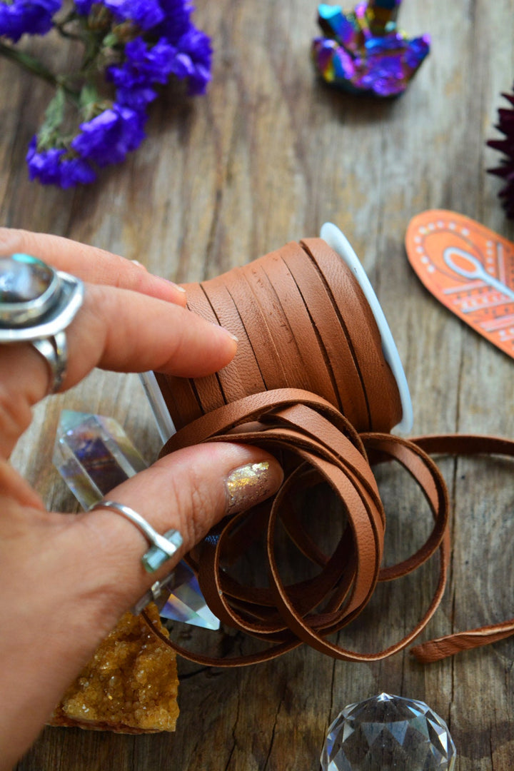 Saddle Brown: 5mm Deer Suede Lace, Leather Strap for Jewelry and Crafts, 5 Feet or Full Spool