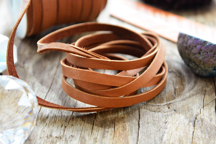 Saddle Brown: 5mm Deer Suede Lace, Leather Strap for Jewelry and Crafts, 5 Feet or Full Spool