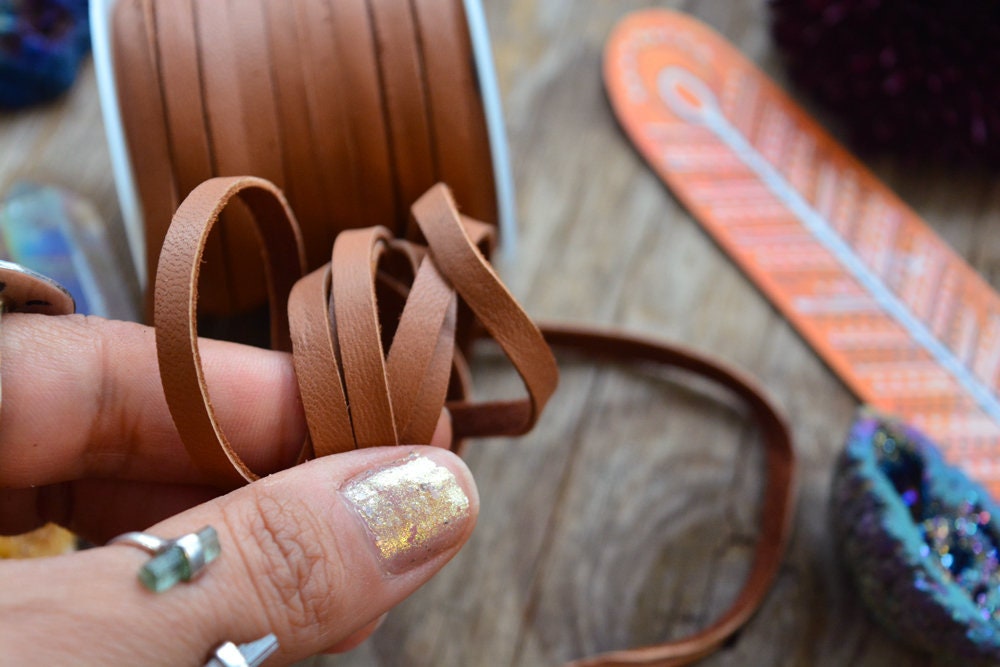 Saddle Brown: 5mm Deer Suede Lace, Leather Strap for Jewelry and Crafts, 5 Feet or Full Spool
