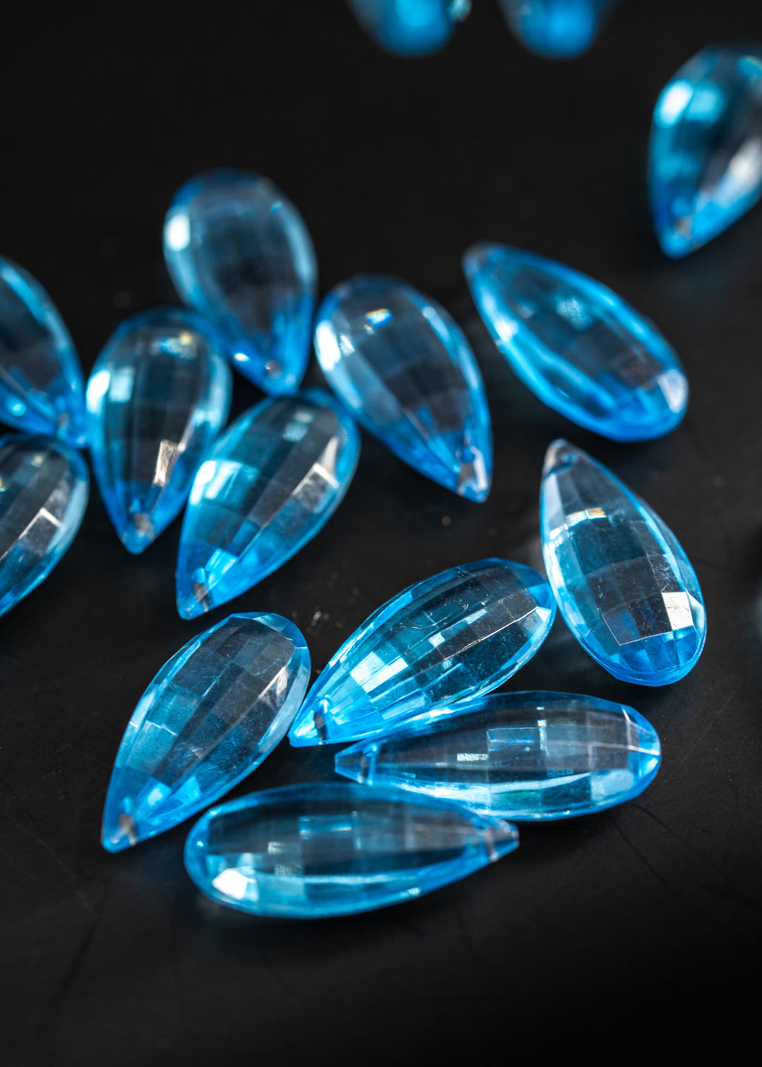 Turquoise Blue: Vintage 1980s German Resin Teardrop Beads, Perspex, Lucite Beads, 29mm, Sold by each, Teardrop Beads for Jewelry Making, Earrings, Charms for Necklaces, Vintage Beads