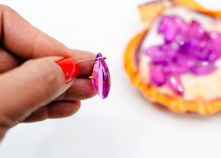 Violet Purple Vintage German Resin Teardrop Bead, 29mm Drop Pendant, 1 Bead