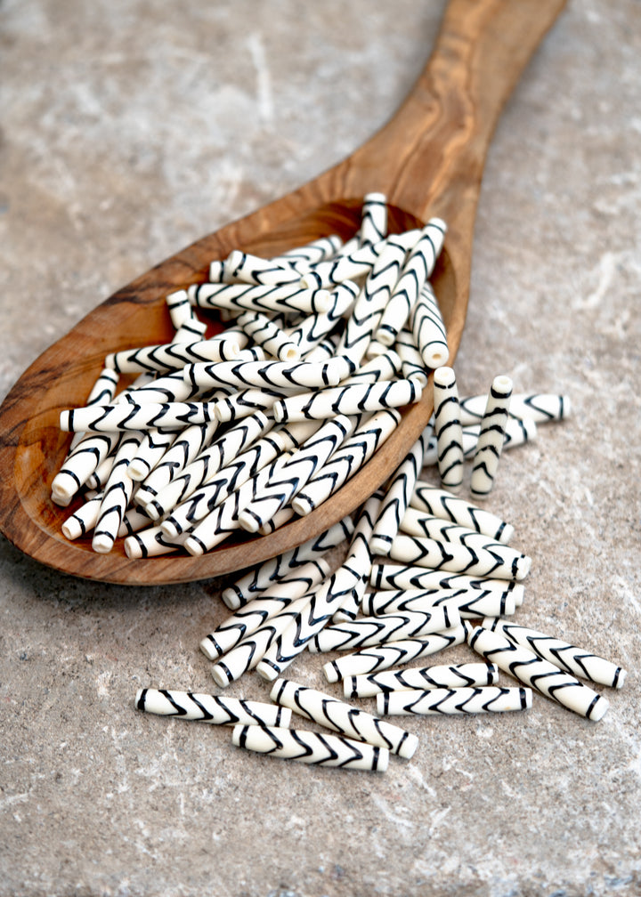 White and Black: Chevron Long Tube Bone Beads, 6x36mm, 5 Large Hole Bone Tubes / Beads for Malas, Beads for Macrame, Hairpipe Beads, DIY Jewelry