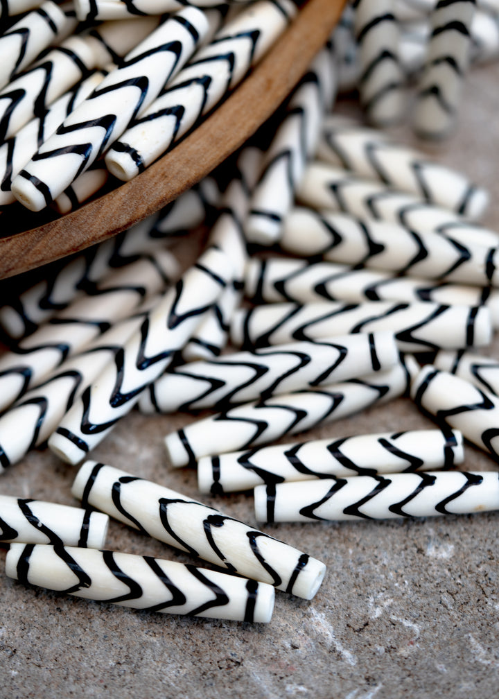 White and Black: Chevron Long Tube Bone Beads, 6x36mm, 5 Large Hole Bone Tubes / Beads for Malas, Beads for Macrame, Hairpipe Beads, DIY Jewelry
