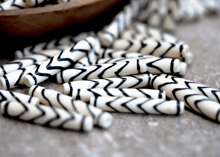 White and Black: Chevron Long Tube Bone Beads, 6x36mm, 5 Large Hole Bone Tubes / Beads for Malas, Beads for Macrame, Hairpipe Beads, DIY Jewelry