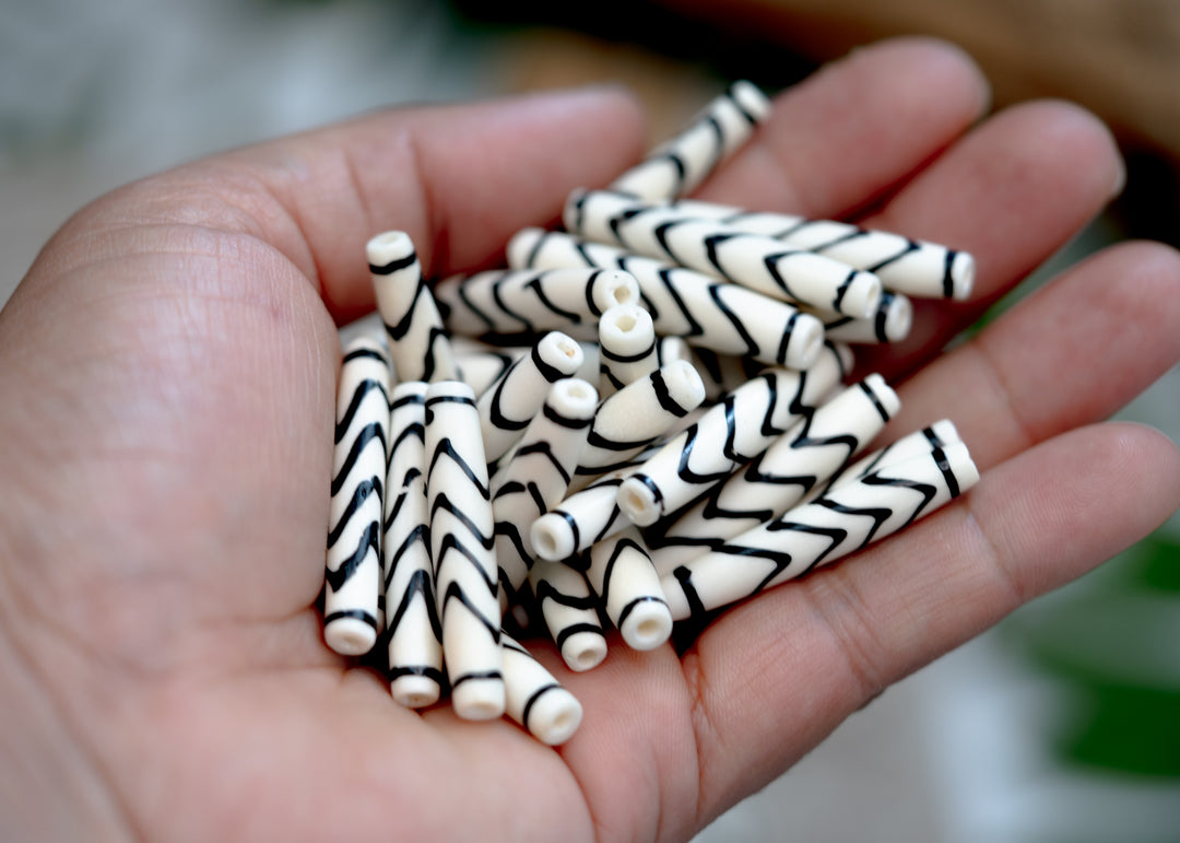 White and Black: Chevron Long Tube Bone Beads, 6x36mm, 5 Large Hole Bone Tubes / Beads for Malas, Beads for Macrame, Hairpipe Beads, DIY Jewelry