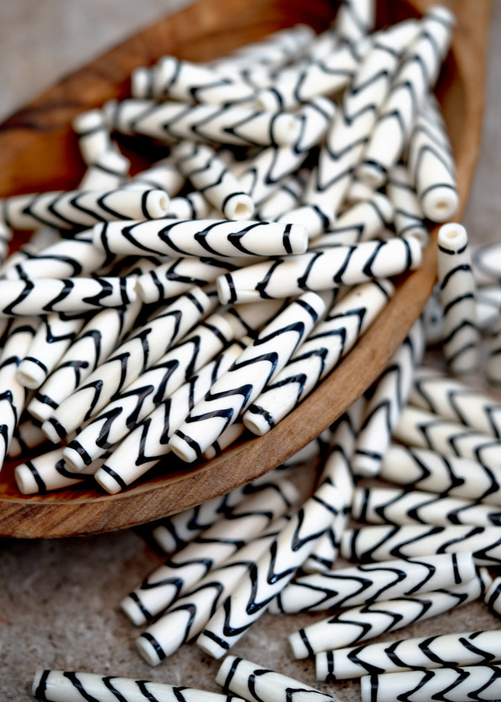 White and Black: Chevron Long Tube Bone Beads, 6x36mm, 5 Large Hole Bone Tubes / Beads for Malas, Beads for Macrame, Hairpipe Beads, DIY Jewelry