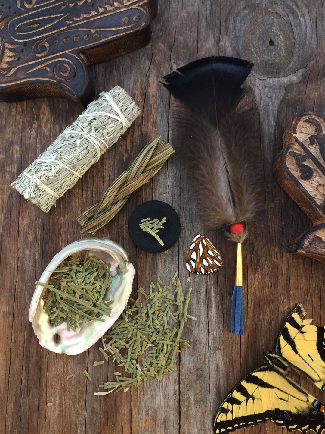 Smudge Kit: Cleaning, Meditation, Positive Energy (Sage, Sweetgrass, Flat Cedar, Abalone Shell, Quick-lite Charcoal, Mini Fan)