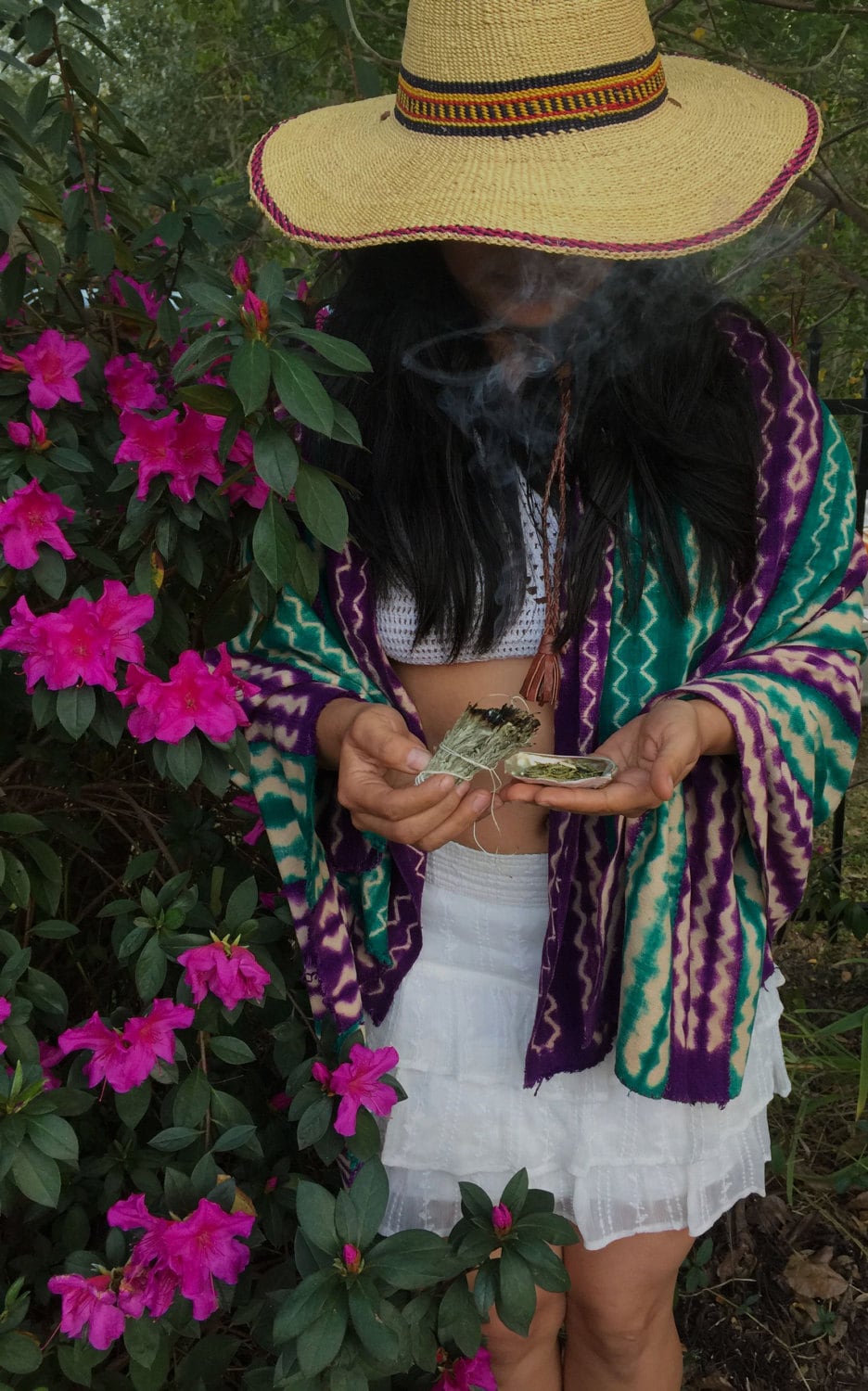 Smudge Kit: Cleaning, Meditation, Positive Energy (Sage, Sweetgrass, Flat Cedar, Abalone Shell, Quick-lite Charcoal, Mini Fan)