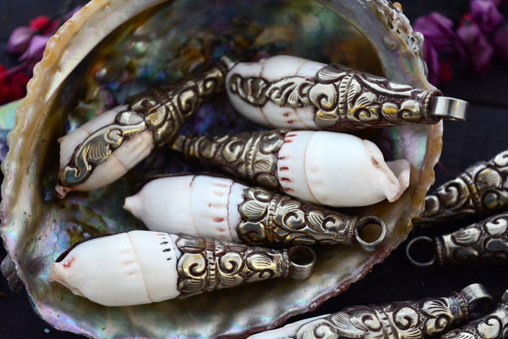 Drops in a Shell, 17x60mm, White Brass Seashell Nepali Pendant, One Pendant / Tibetan Jewelry, Yoga Jewelry, Nepal, Malas, Jewelry Supplies