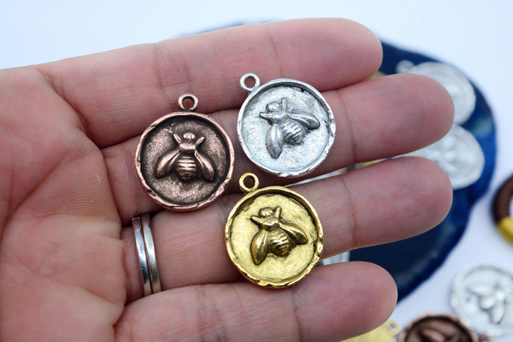 Round Bee Charms, 20x25mm, Nature-Inspired Pendants, Bee Medallions (1 pc) for Jewelry Making Supplies, Lucky Charms, HoneyBee Pendant