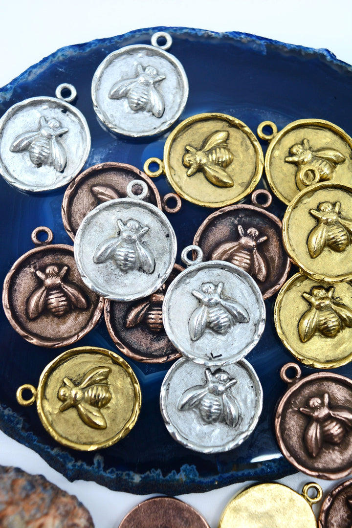 Round Bee Charms, 20x25mm, Nature-Inspired Pendants, Bee Medallions (1 pc) for Jewelry Making Supplies, Lucky Charms, HoneyBee Pendant