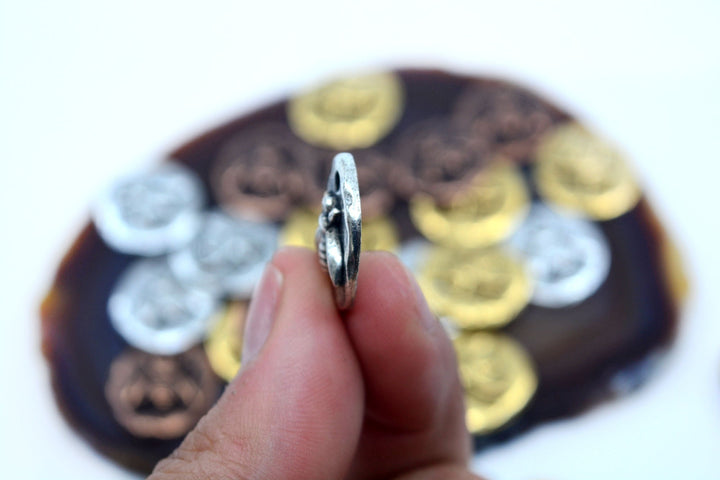 Organic Small Round Bee Charms, 17x19mm, Nature-Inspired Pendants, Bee Medallions (1 pc), Jewelry Making Supplies, HoneyBee Charms