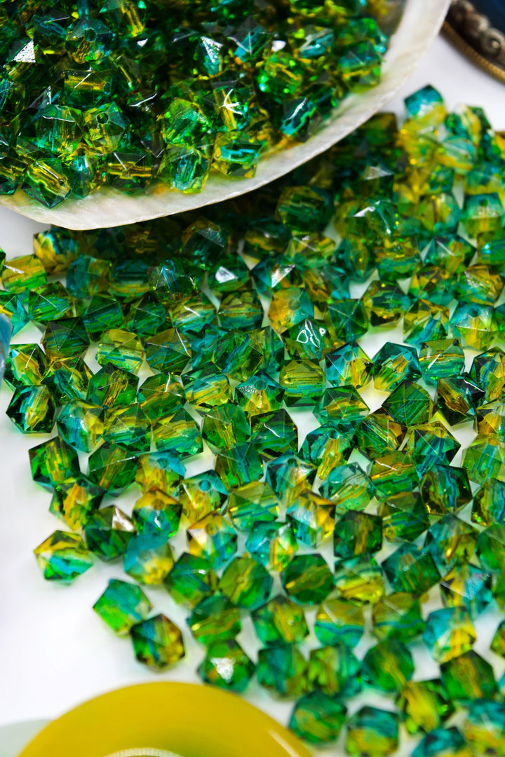 Two Tone Green &amp; Yellow, Polygon Acrylic Beads, 8mm, 30 beads / Plastic Beads, Two Toned Beads, Jewelry Making Supplies
