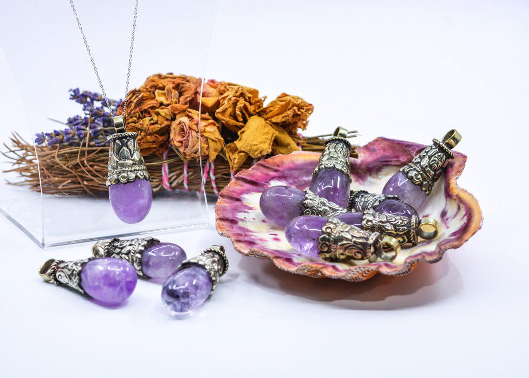 Amethyst Pendant: 1 pendant x Amethyst Teardrop Pendants from Nepal, 22x55mm / DIY Jewelry Making Supplies