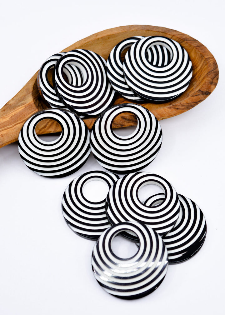 Black and White Acrylic Hoop Beads – 50mm Retro Lucite Hoops (2 Pieces)