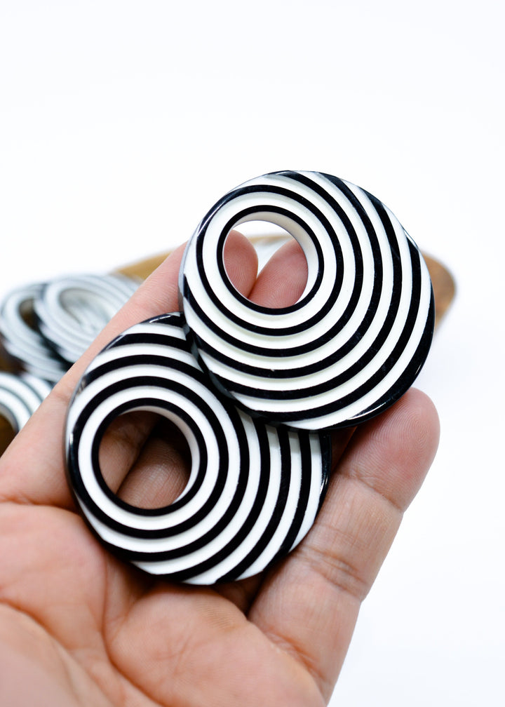 Black and White Acrylic Hoop Beads – 50mm Retro Lucite Hoops (2 Pieces)
