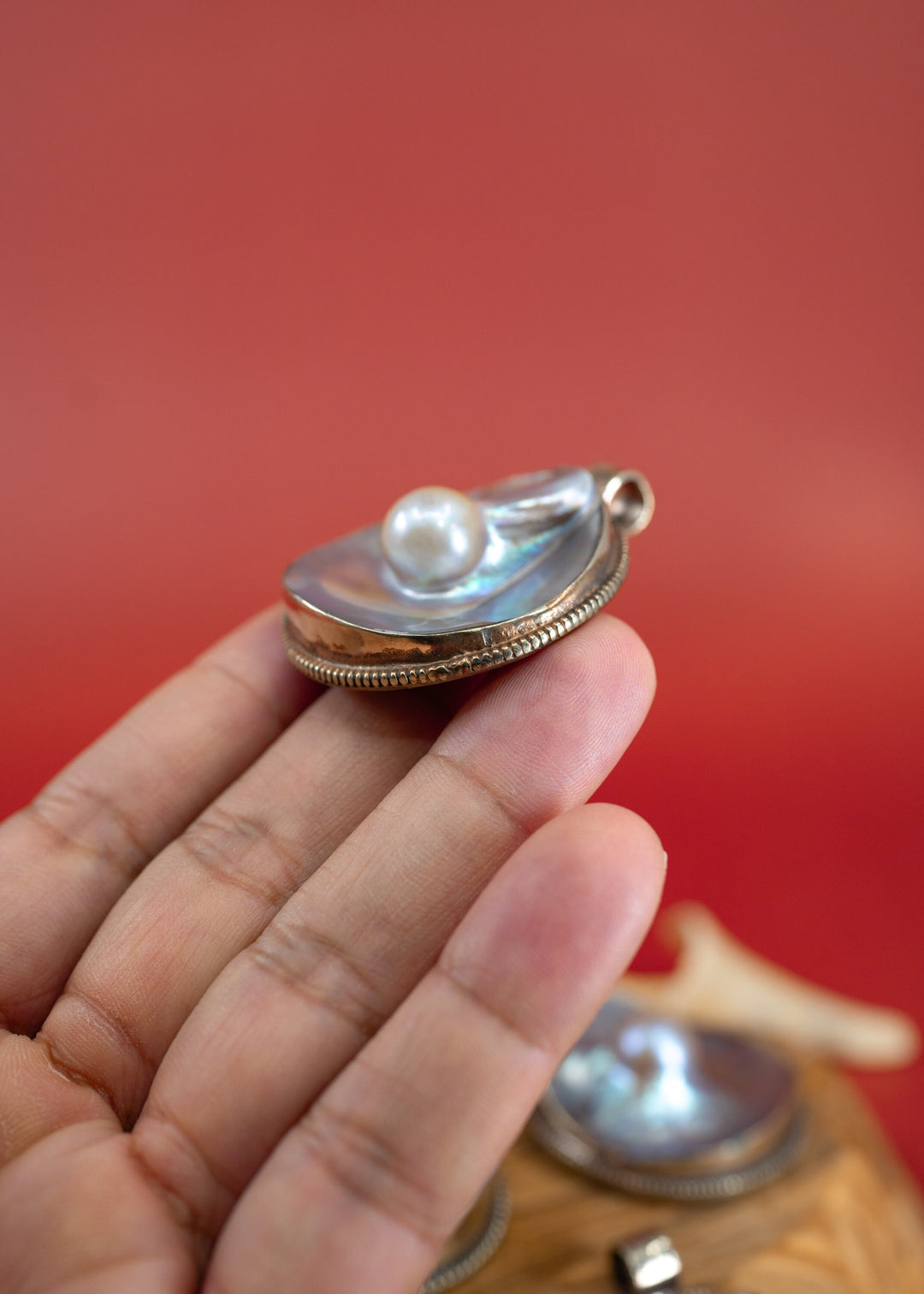 A Pearl in a Shell: Pearl and Shell Pendant, 40mm from Nepal / Ammulet, Handmade Shell Pendant, Luck Charm, Pearl Necklace, Jewelry, Gifts