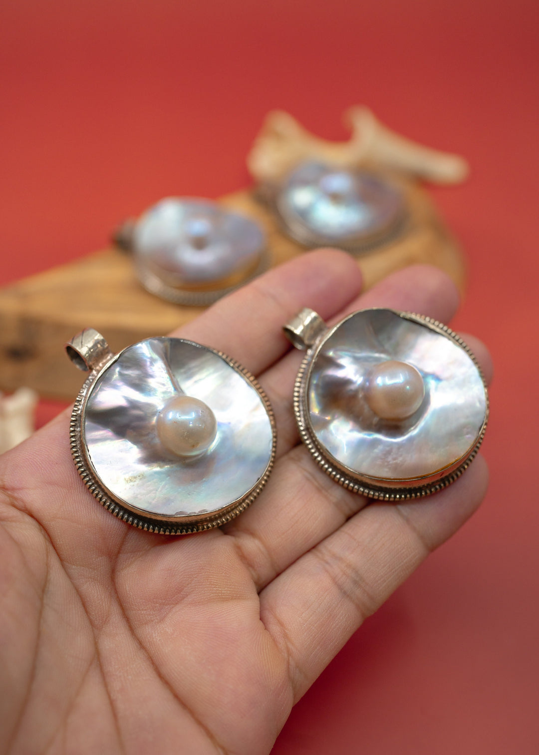 A Pearl in a Shell: Pearl and Shell Pendant, 40mm from Nepal / Ammulet, Handmade Shell Pendant, Luck Charm, Pearl Necklace, Jewelry, Gifts