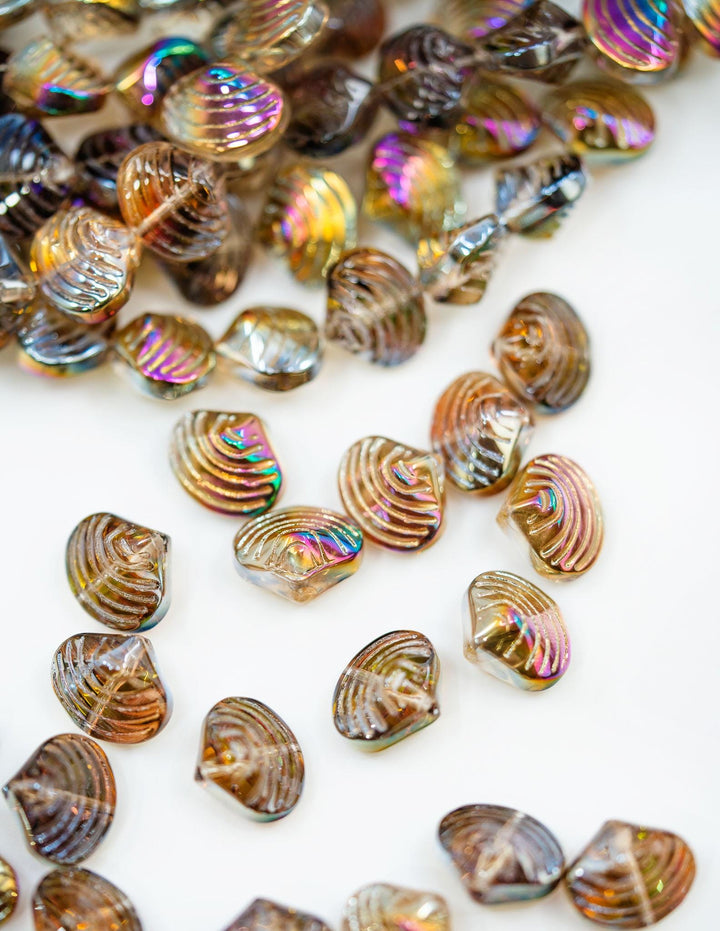Aurora Borealis Electroplated Glass Clam Shell Beads, 10 beads, Electroplated Seashell Beads for Jewelry Making, Sea Shell, Nautilus Beads