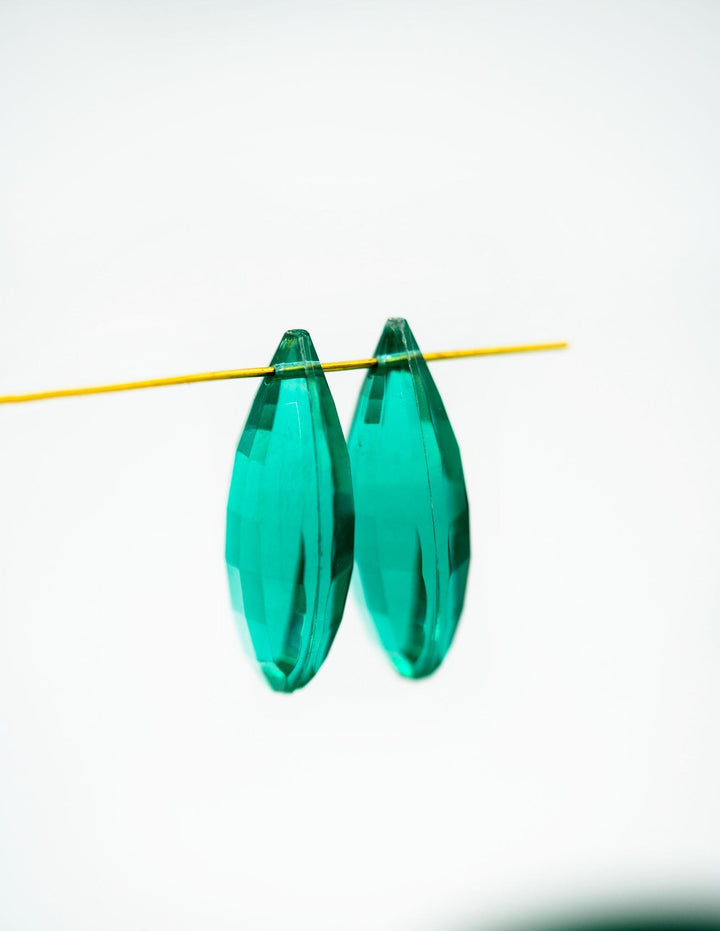 Emerald Green: Vintage 1980s German Resin Teardrop Beads, 29mm, Sold by each, Perspex, Lucite Beads, Vintage Beads, Charms, Acrylic