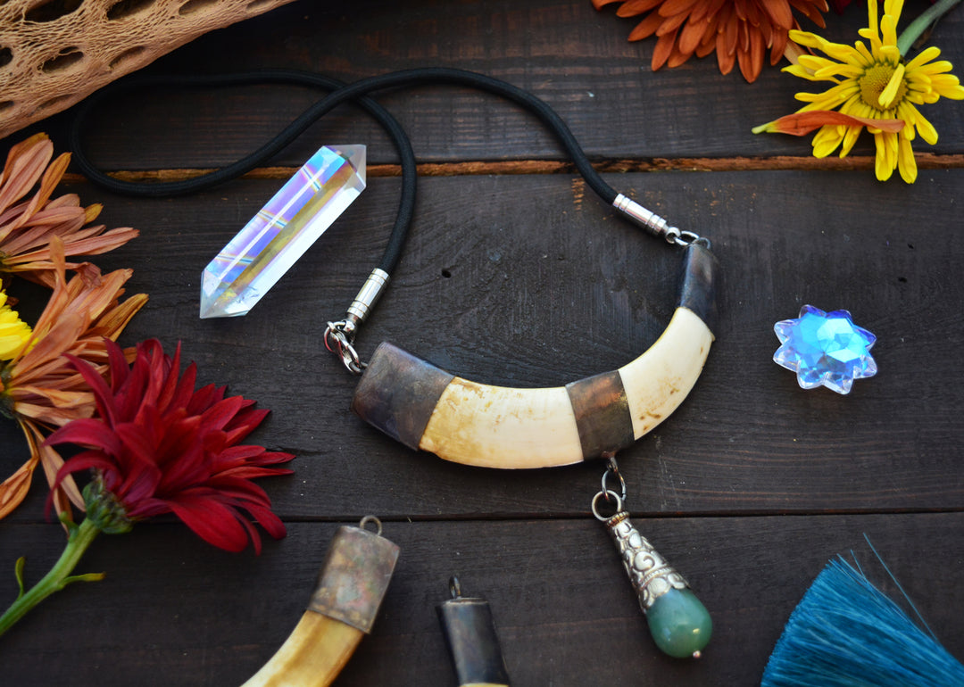 Boar Tusk Curved Pendant with Center Charm Connector, 4" x 1 pc / Jewelry Making Supplies