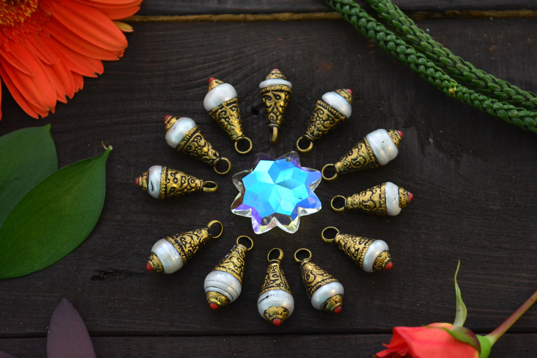 Pearl Nepali Tear Drop Pendant with Brass Cap, 10x26mm, 1 piece
