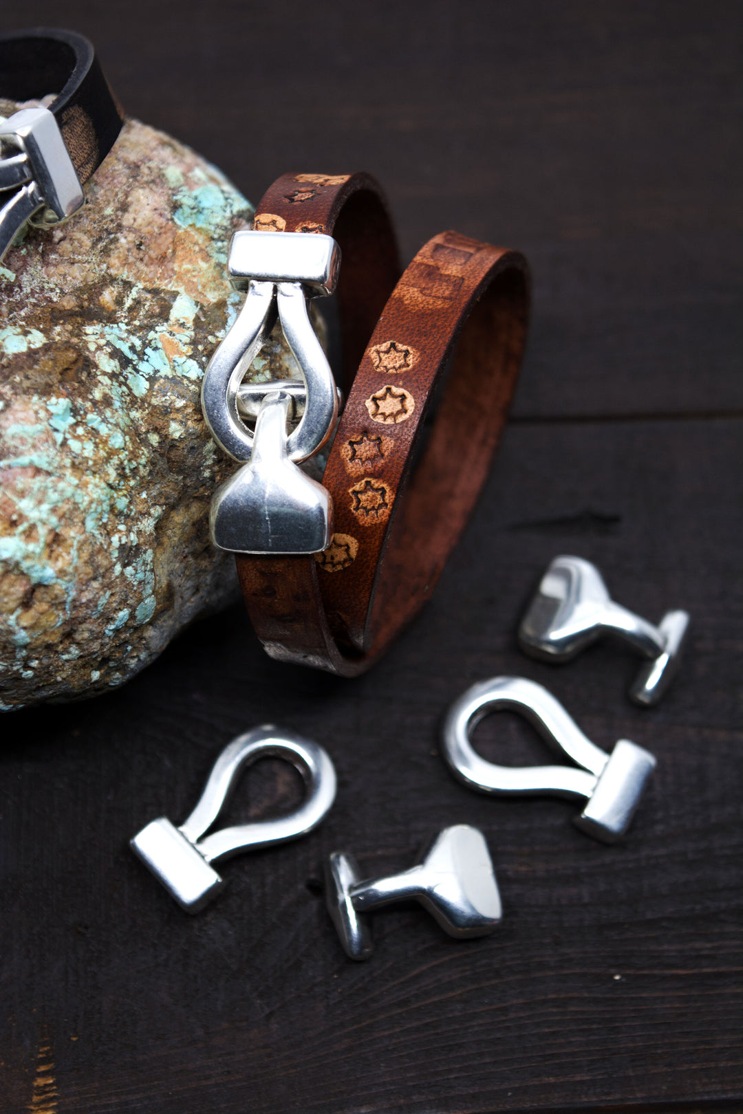 Silver Hook &amp; Loop 10mm Leather Clasp