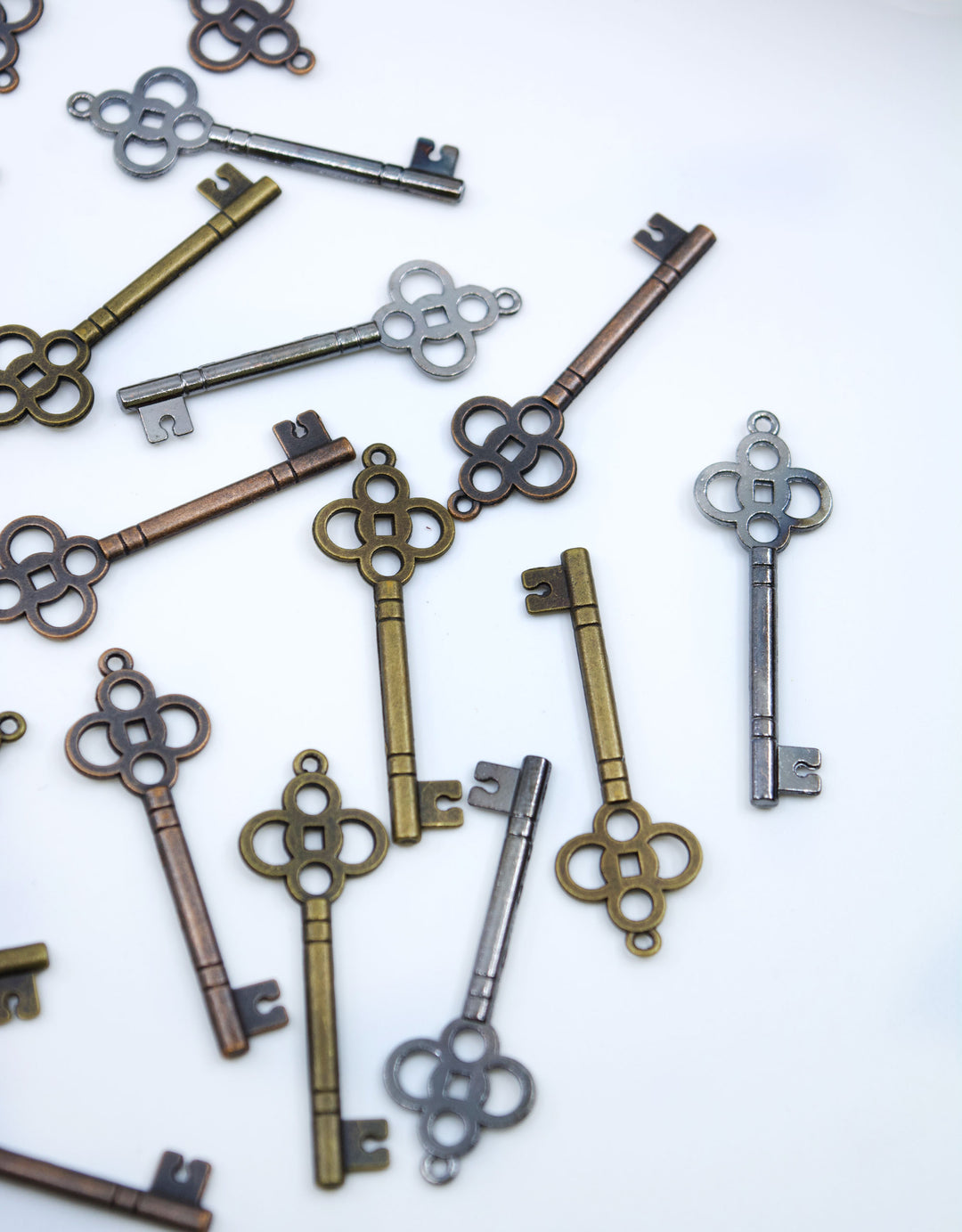 Keys: Antique Brass, Copper, and Gunmetal (black) Key Pendants, 10 pcs / Key Charms, Steampunk Keys, Jewelry Making Supplies