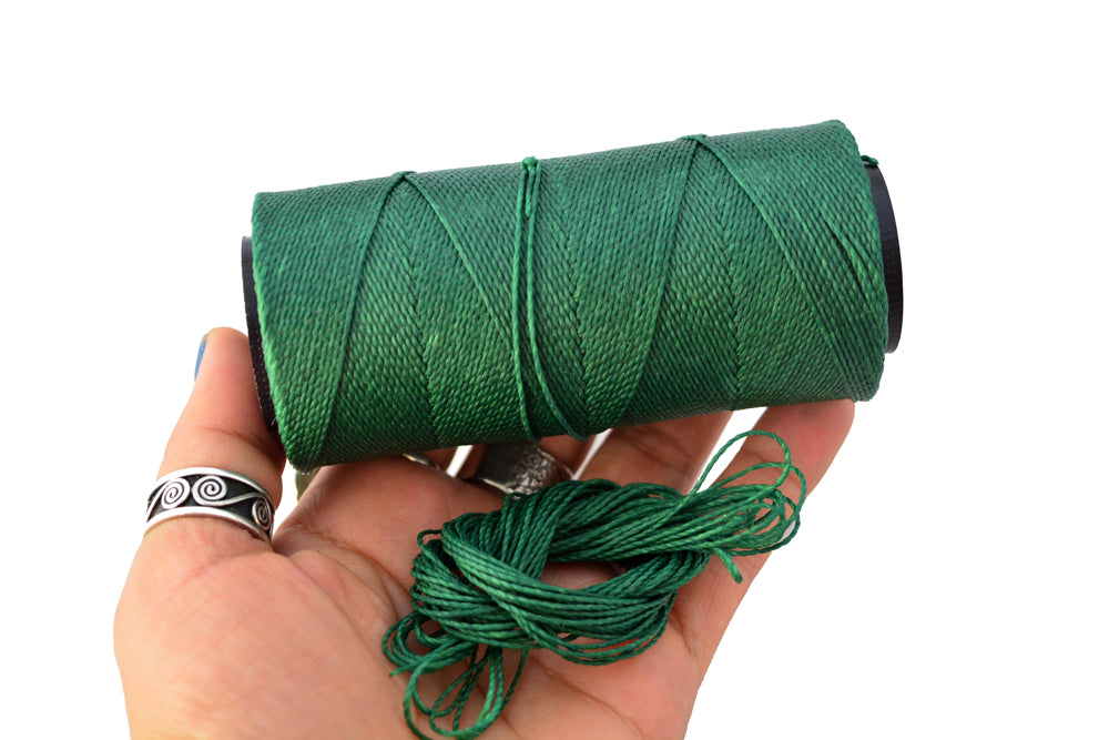 Waxed Polyester Cord, 1mm x pack of 25 feet (8.33 yards), 2-ply / Macrame, Hilo Encerado, Linha Encerada, Polyester Thread, Jewelry Making Supplies